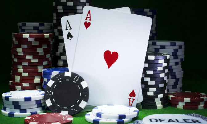 Apa Anda ingin bermain poker online karena itu artikel berikut wajib Anda baca!!